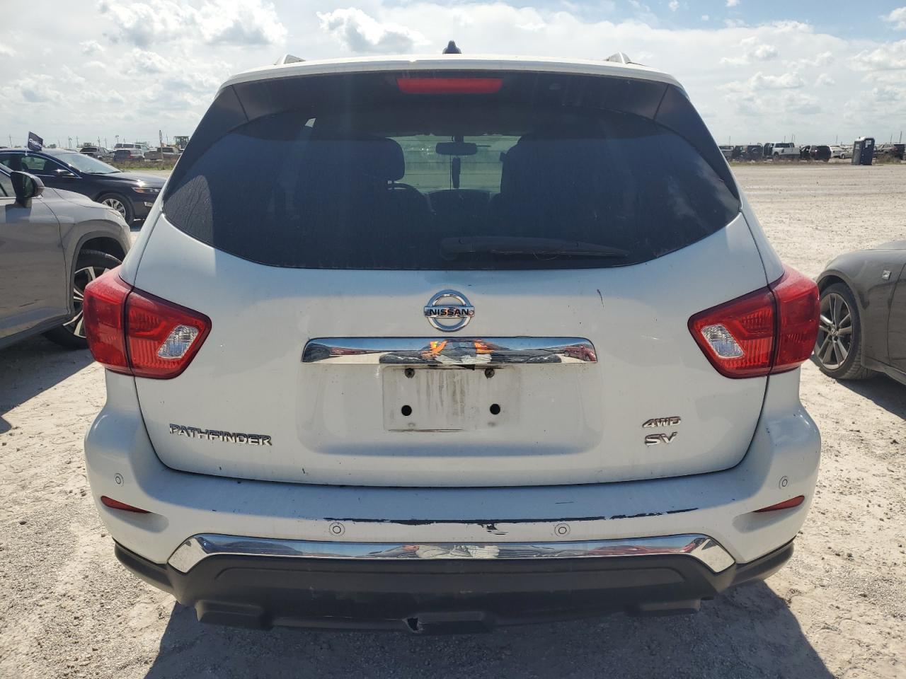 2018 Nissan Pathfinder VIN 5N1DR2MM9JC602228 Copart auction photo, water/flood damage thumbnail 6