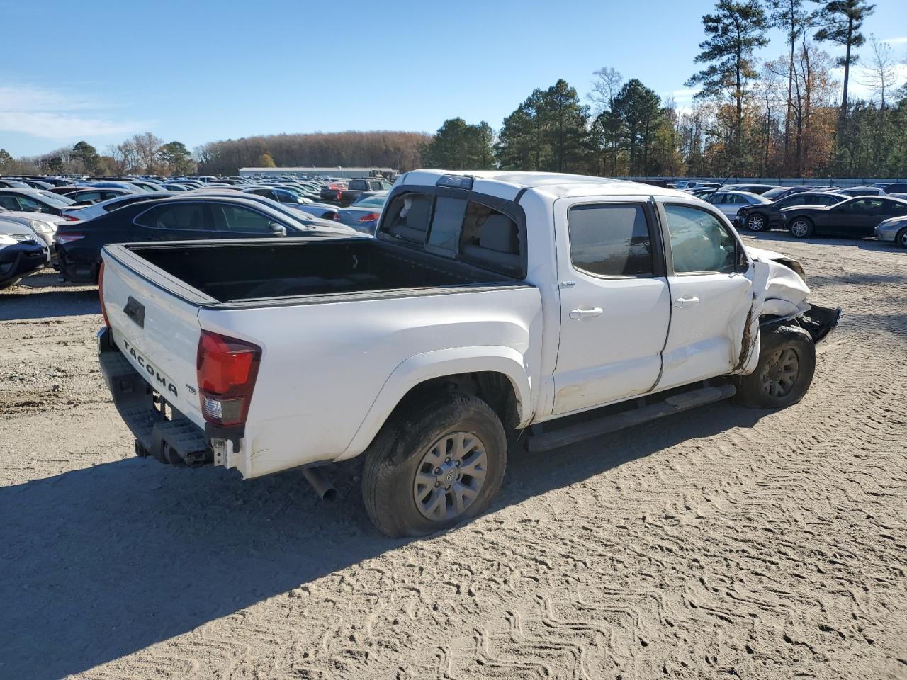 2019 Toyota Tacoma VIN 3TMAZ5CN3KM095622 Copart auction photo, rollover damage thumbnail 3