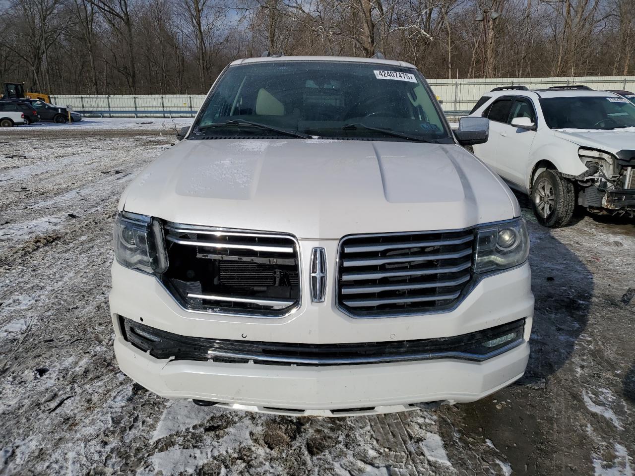 2015 Lincoln Navigator VIN 5LMJJ3JT2FEJ07907 Copart auction photo, all over damage thumbnail 5