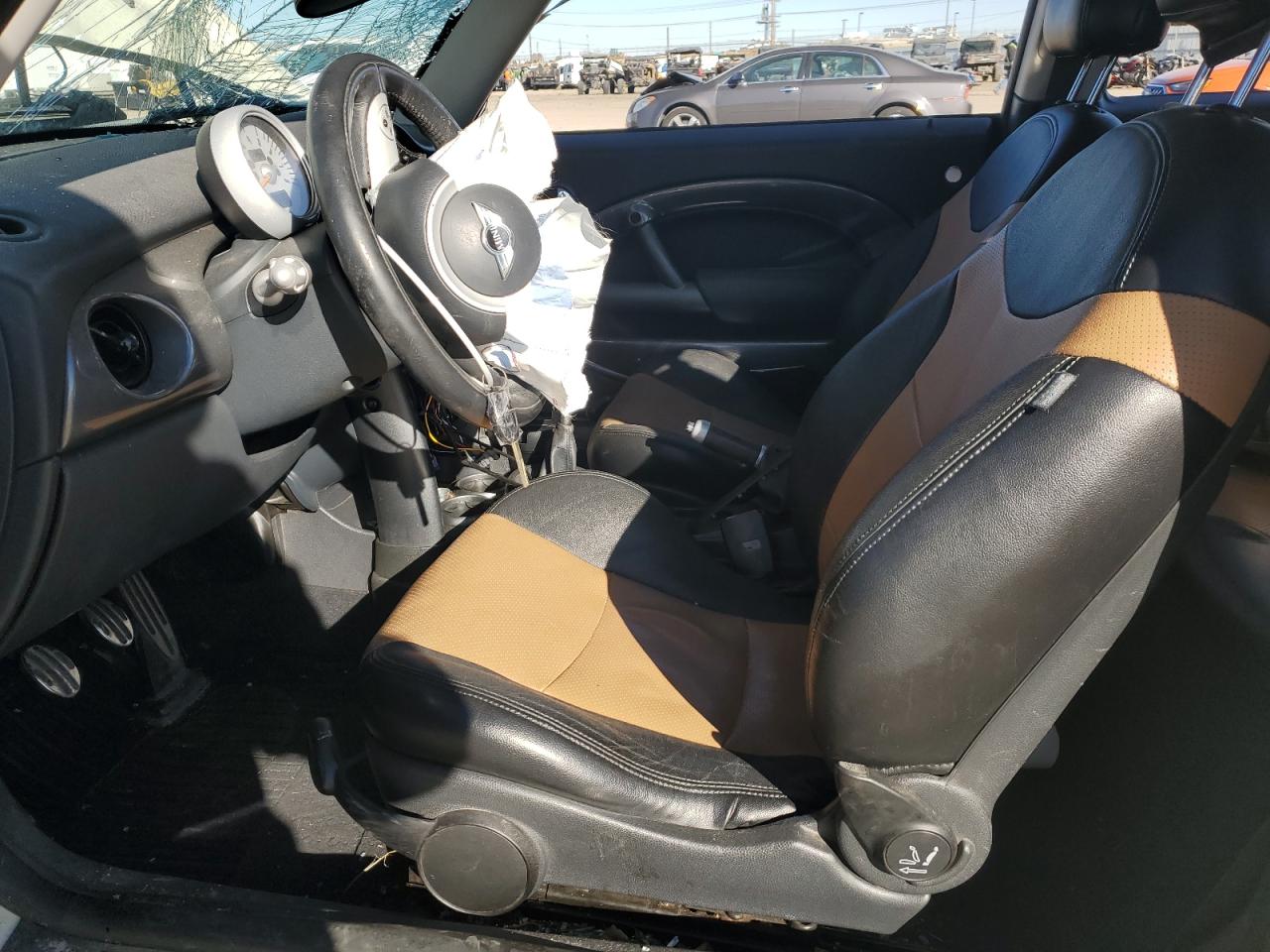 2006 MINI Cooper VIN WMWRE33536TL22282 Copart auction photo, rollover damage thumbnail 7