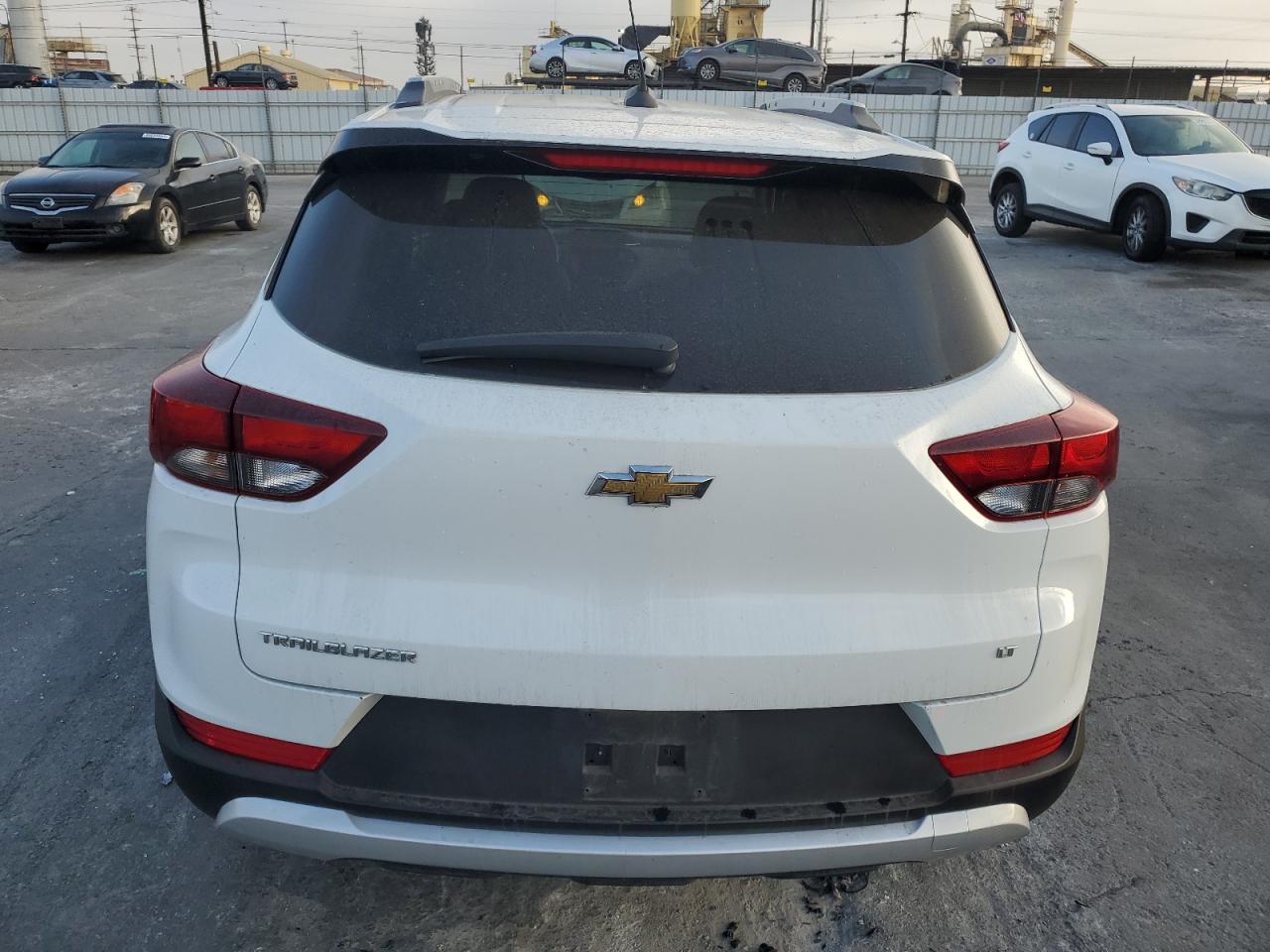 2021 Chevrolet TrailBlazer VIN KL79MPS27MB161133 Copart auction photo, side / rear end damage thumbnail 6
