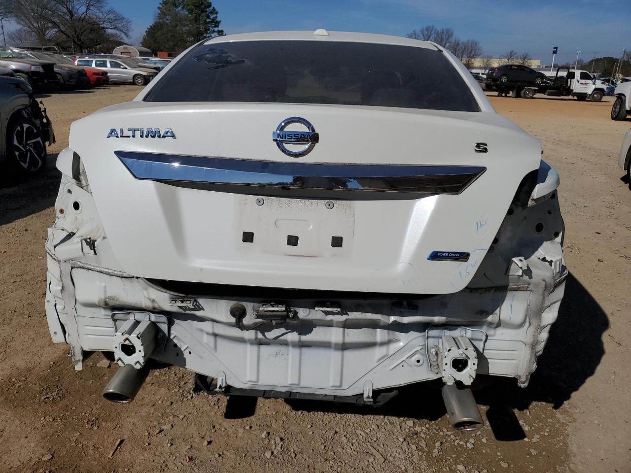 2014 Nissan Altima VIN 1N4AL3AP0EN337504 Copart auction photo, rear end damage thumbnail 6