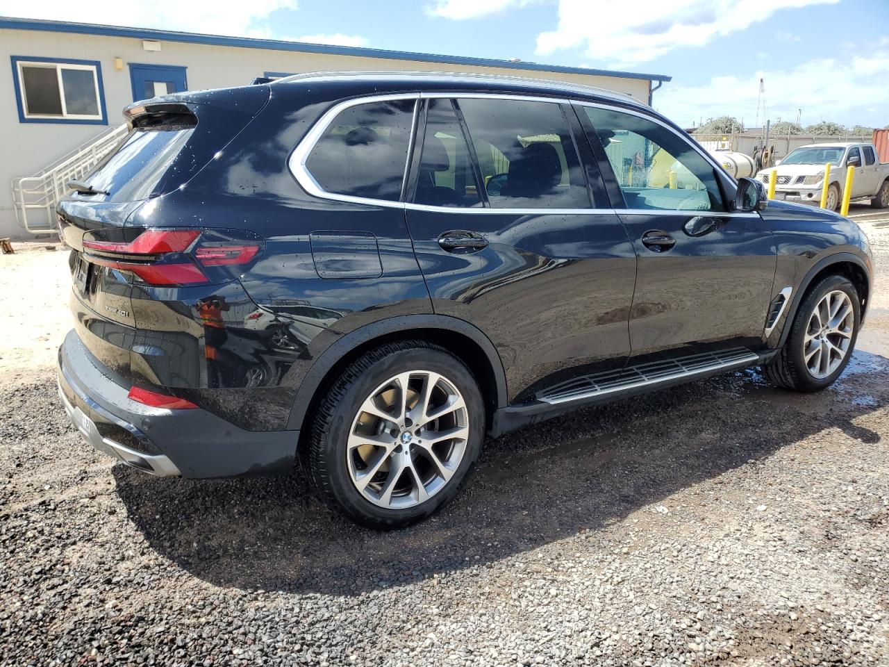 2024 BMW X5 VIN 5UX23EU03R9T70325 Copart auction photo, side damage thumbnail 3