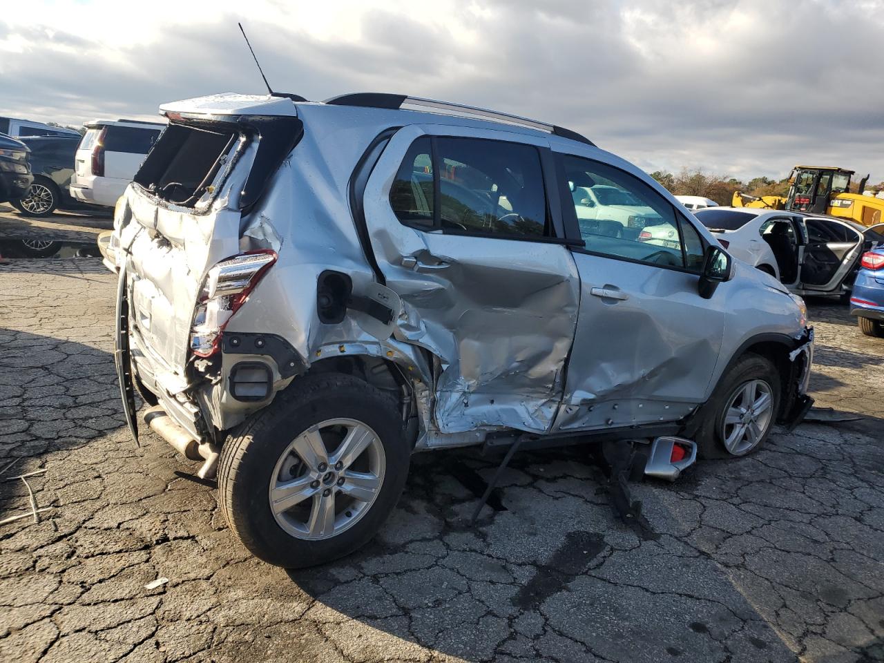 2022 Chevrolet Trax VIN KL7CJPSM1NB513026 Copart auction photo, all over damage thumbnail 3