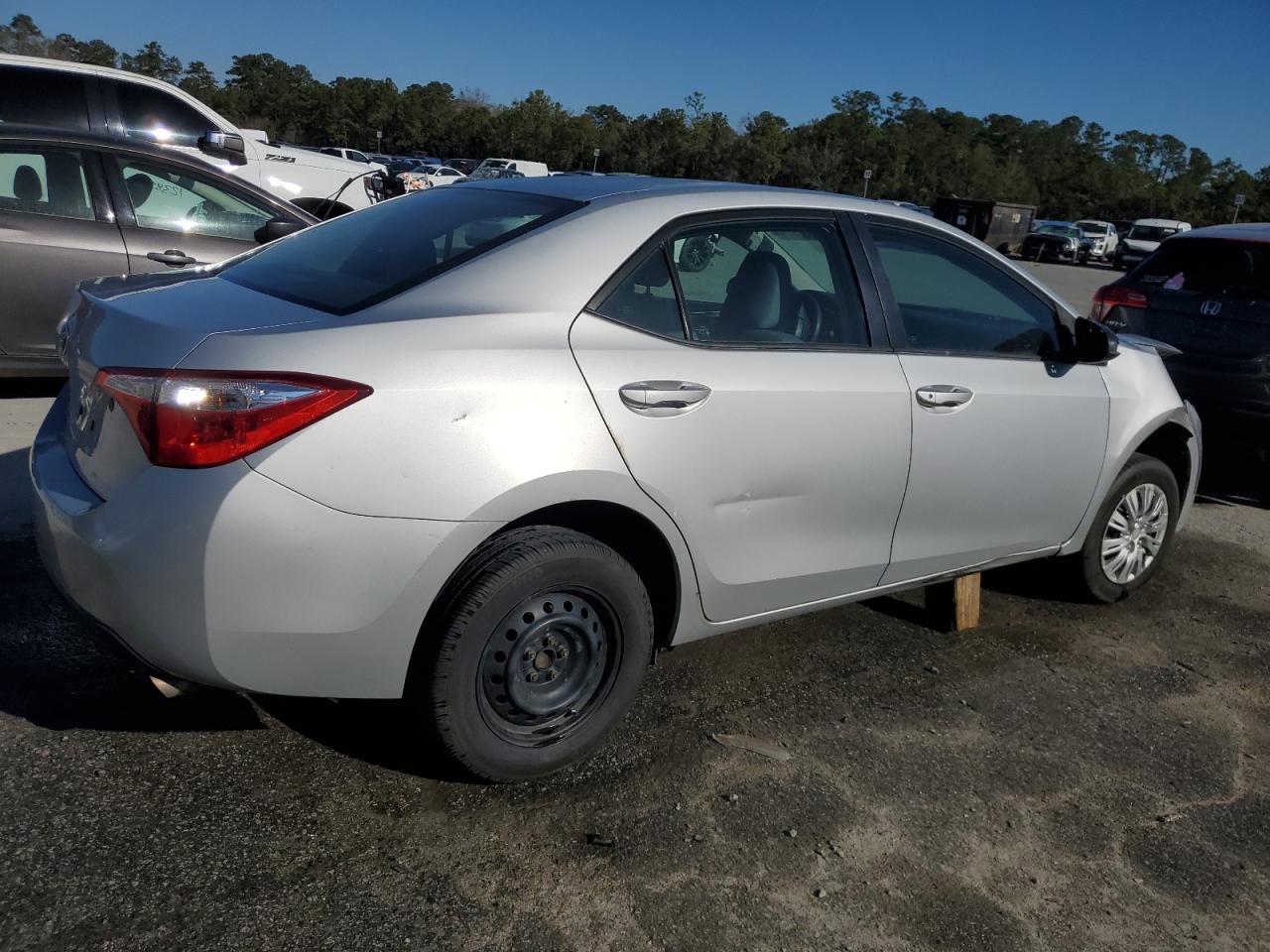 2016 Toyota Corolla VIN 2T1BURHE6GC682285 Copart auction photo, front end damage thumbnail 3