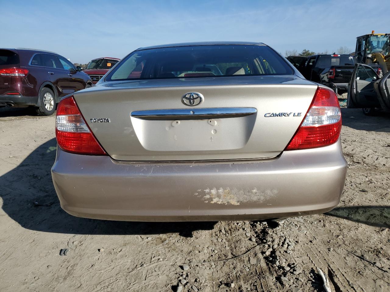 2004 Toyota Camry VIN 4T1BE30K74U926371 Copart auction photo, front end damage thumbnail 6