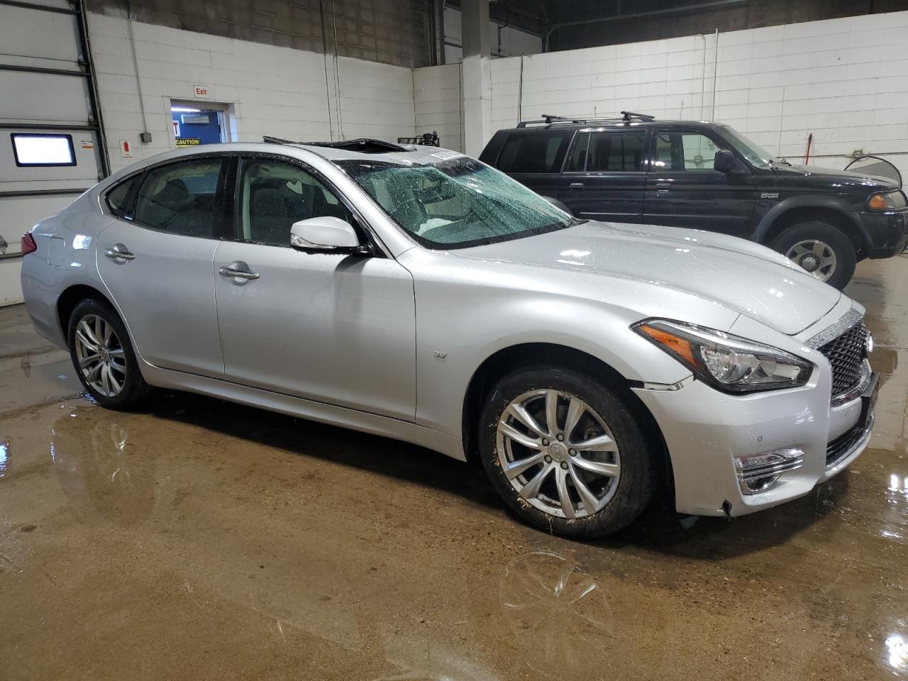 2019 Infiniti Q70 VIN JN1BY1AR7KM585324 Copart auction photo, rollover / front end damage thumbnail 4