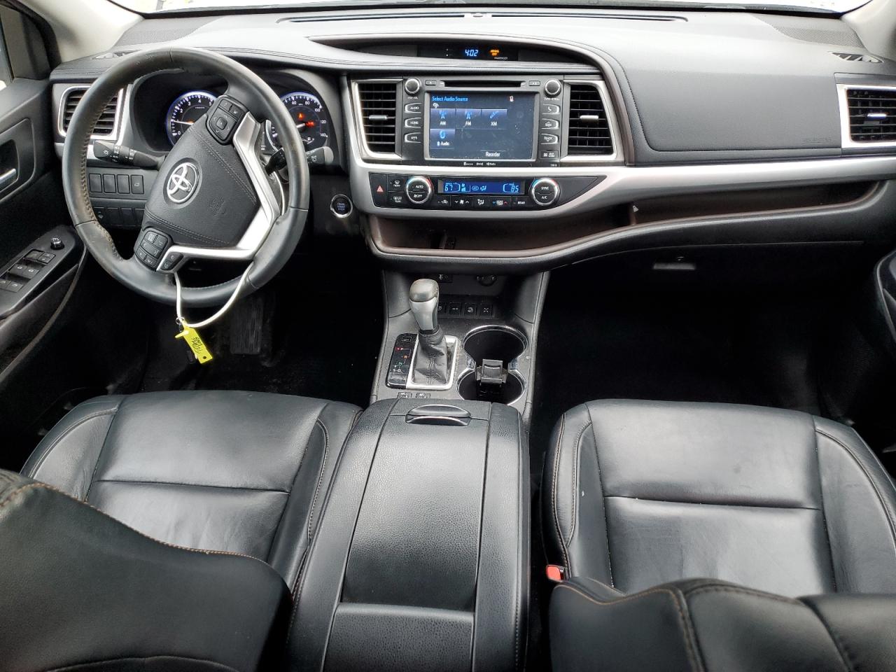 2016 Toyota Highlander VIN 5TDJKRFH6GS301962 Copart auction photo, front end / side damage thumbnail 8
