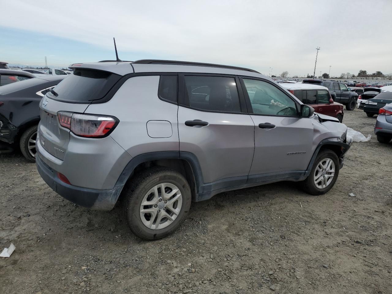 2018 Jeep Compass VIN 3C4NJDAB4JT231918 Copart auction photo, front end damage thumbnail 3