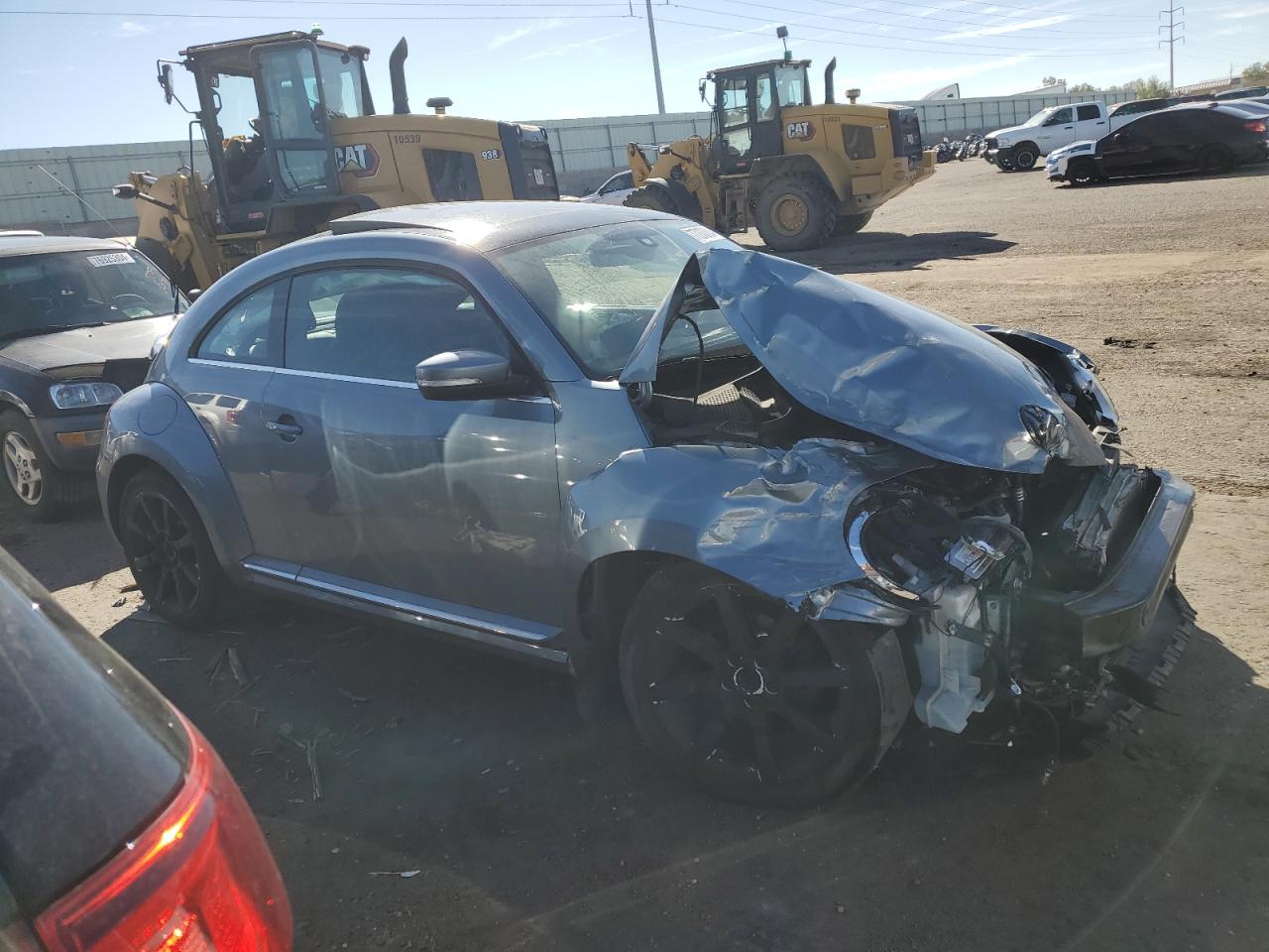 2019 Volkswagen Beetle VIN 3VWFD7ATXKM712061 Copart auction photo, front end damage thumbnail 4