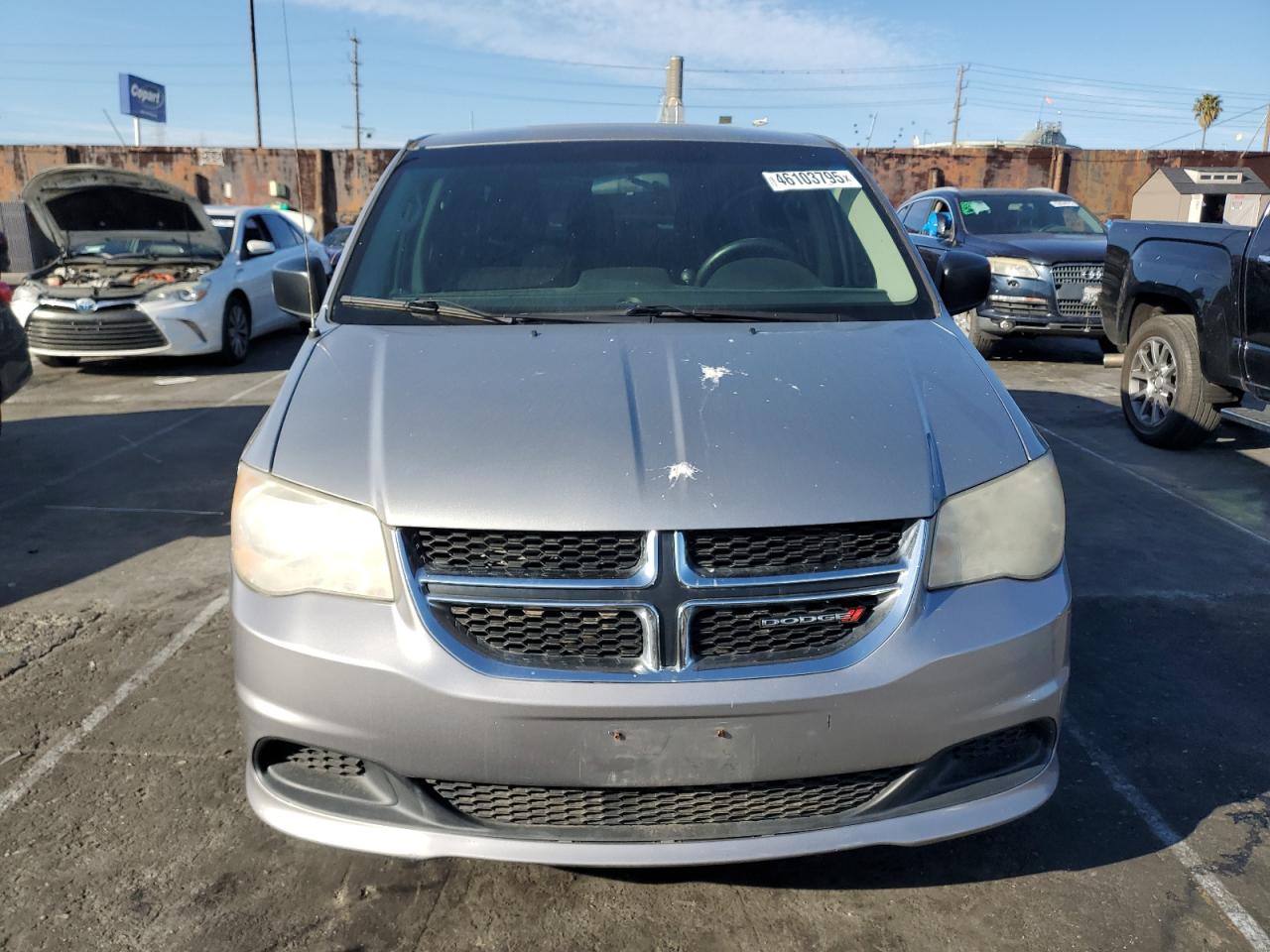2014 Dodge Caravan VIN 2C4RDGBG3ER407709 Copart auction photo, side damage thumbnail 5