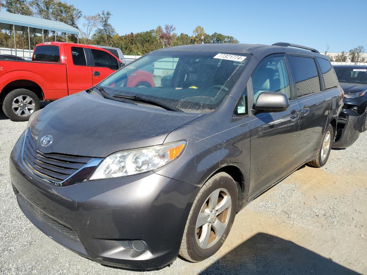 2017 Toyota Sienna VIN 5TDKZ3DC4HS786821