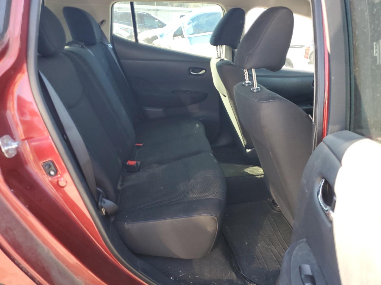 2015 Nissan Leaf VIN 1N4AZ0CP6FC323954 Copart auction photo, minor dent/scratches damage thumbnail 10