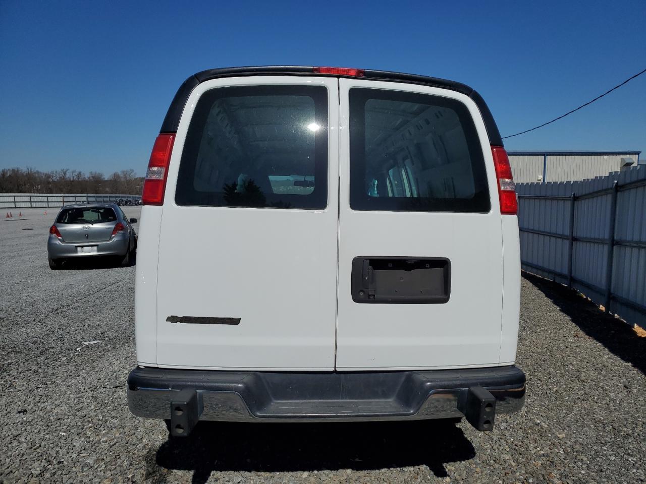 2018 Chevrolet Express VIN 1GCWGAFG3J1903979 Copart auction photo, side damage thumbnail 6