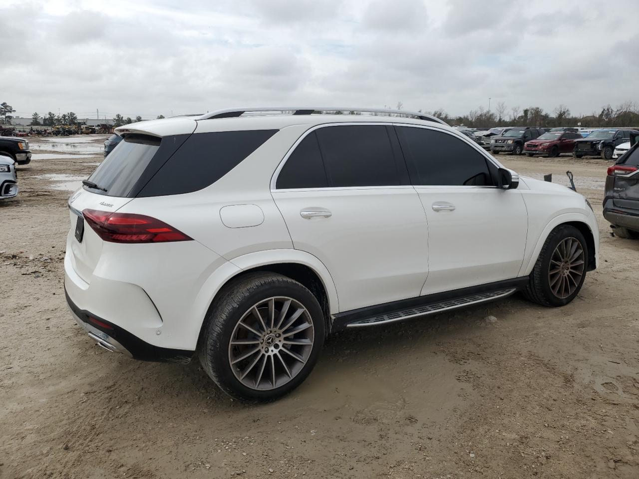 2024 Mercedes-Benz GLE VIN 4JGFB4FB7RB011398 Copart auction photo, front end / minor dent/scratches damage thumbnail 3