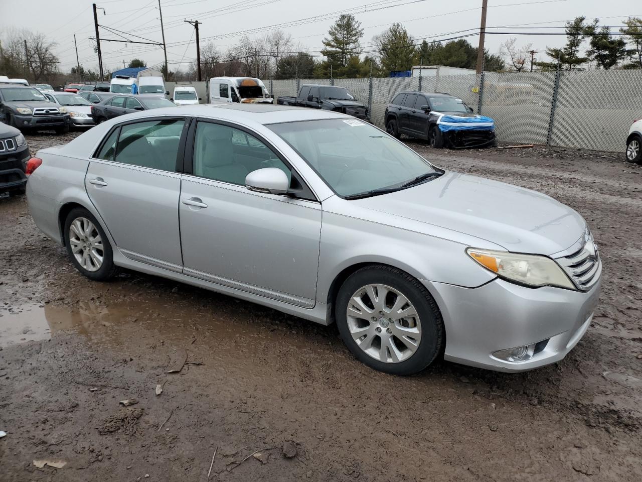2011 Toyota Avalon VIN 4T1BK3DB4BU406466 Copart auction photo, front end damage thumbnail 4