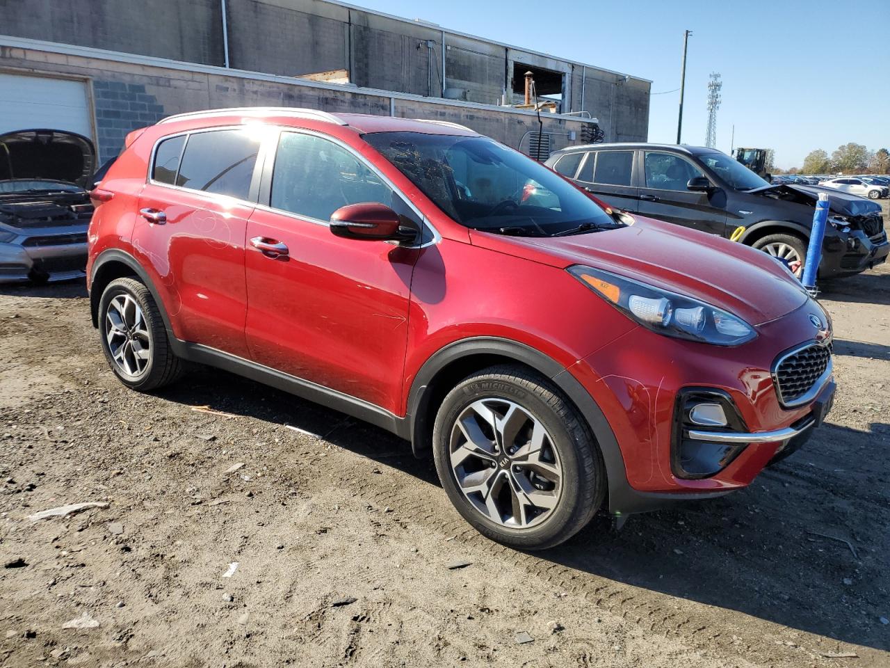 2020 KIA Sportage VIN KNDPNCAC9L7756884 Copart auction photo, side / rear end damage thumbnail 4