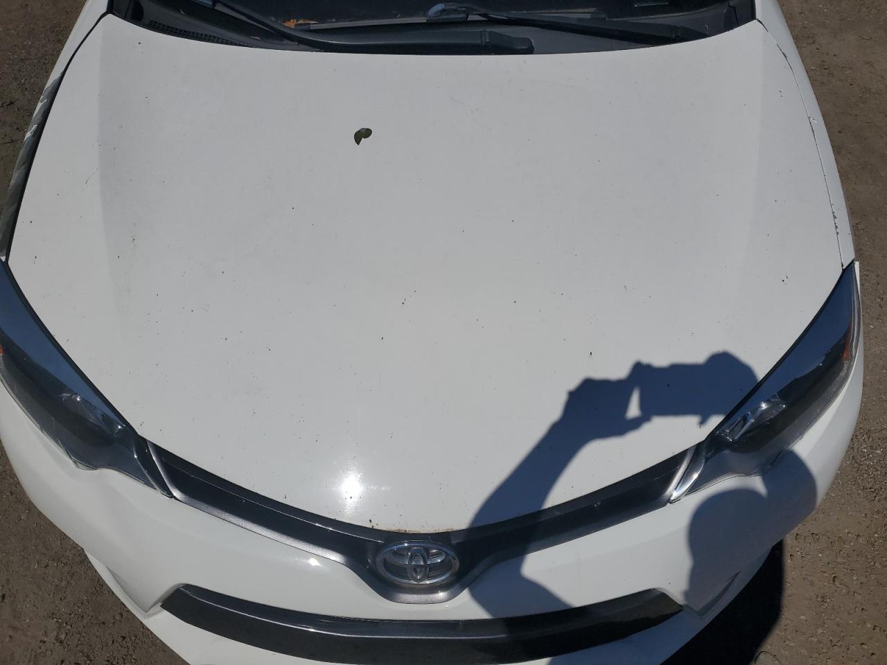 2015 Toyota Corolla VIN 5YFBURHE0FP255358 Copart auction photo, rear end / minor dent/scratches damage thumbnail 11