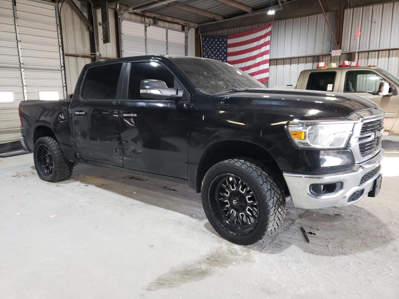 2019 RAM 1500 VIN 1C6SRFFT5KN723116 Copart auction photo, side damage thumbnail 4