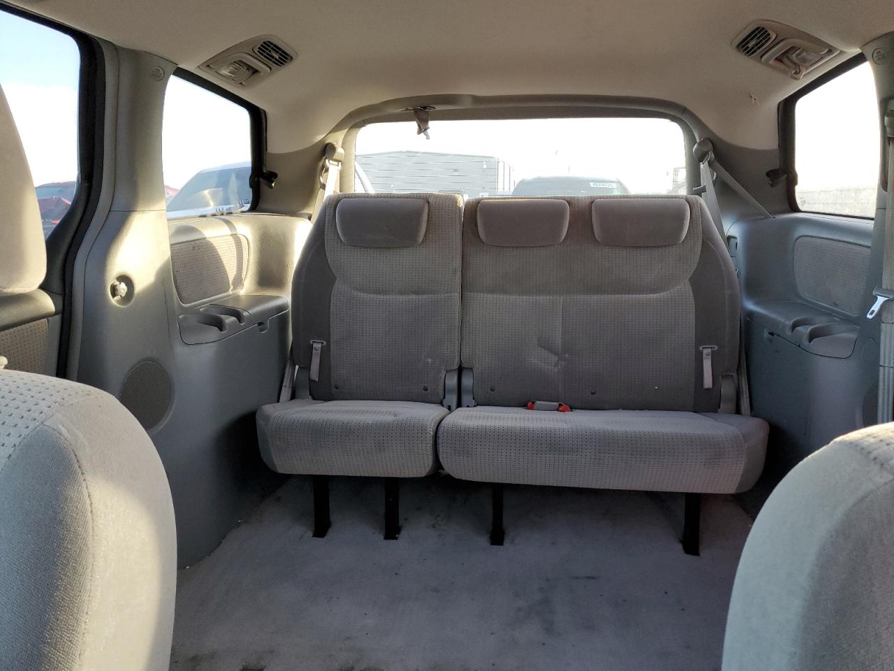 2008 Toyota Sienna VIN 5TDZK23C18S181802 Copart auction photo, side / front end damage thumbnail 10