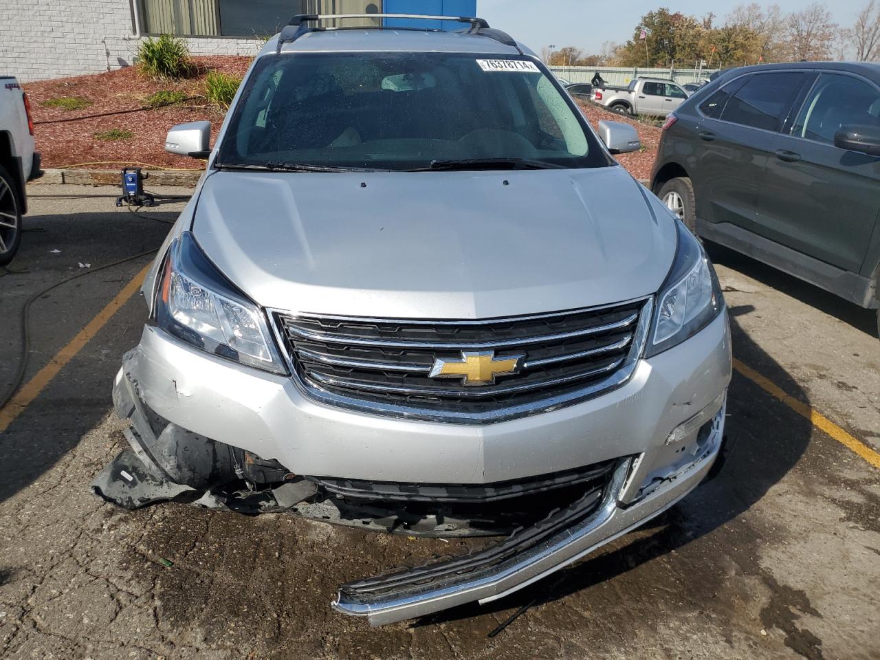 2017 Chevrolet Traverse VIN 1GNKVGKD4HJ320695 Copart auction photo, front end damage thumbnail 5
