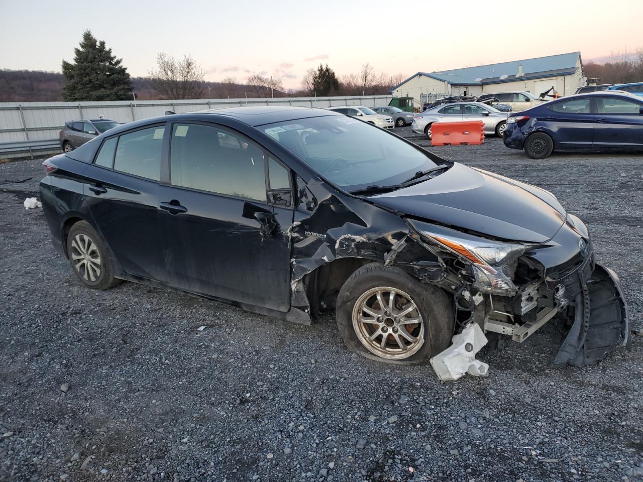 2017 Toyota Prius VIN JTDKARFU1H3531884 Copart auction photo, front end / undercarriage damage thumbnail 4
