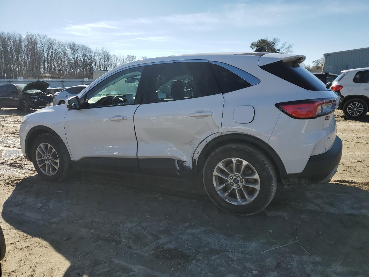 2021 Ford Escape VIN 1FMCU0G67MUB28189 Copart auction photo, side / minor dent/scratches damage thumbnail 2