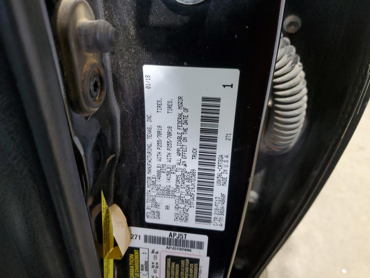 2018 Toyota Tundra VIN 5TFUW5F19JX723089 Copart auction photo, rear end / minor dent/scratches damage thumbnail 12