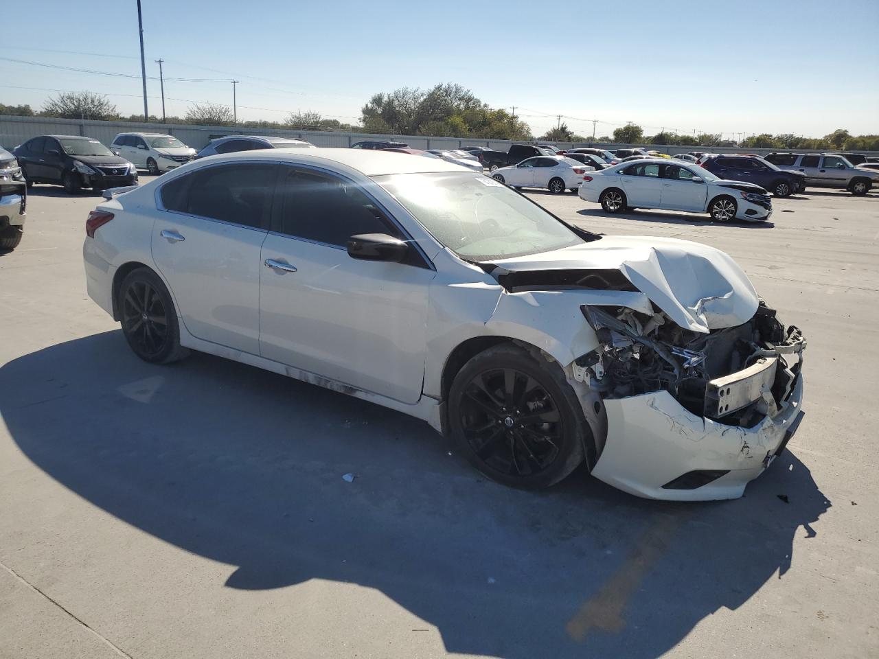 2017 Nissan Altima VIN 1N4AL3AP9HC185741 Copart auction photo, front end damage thumbnail 4
