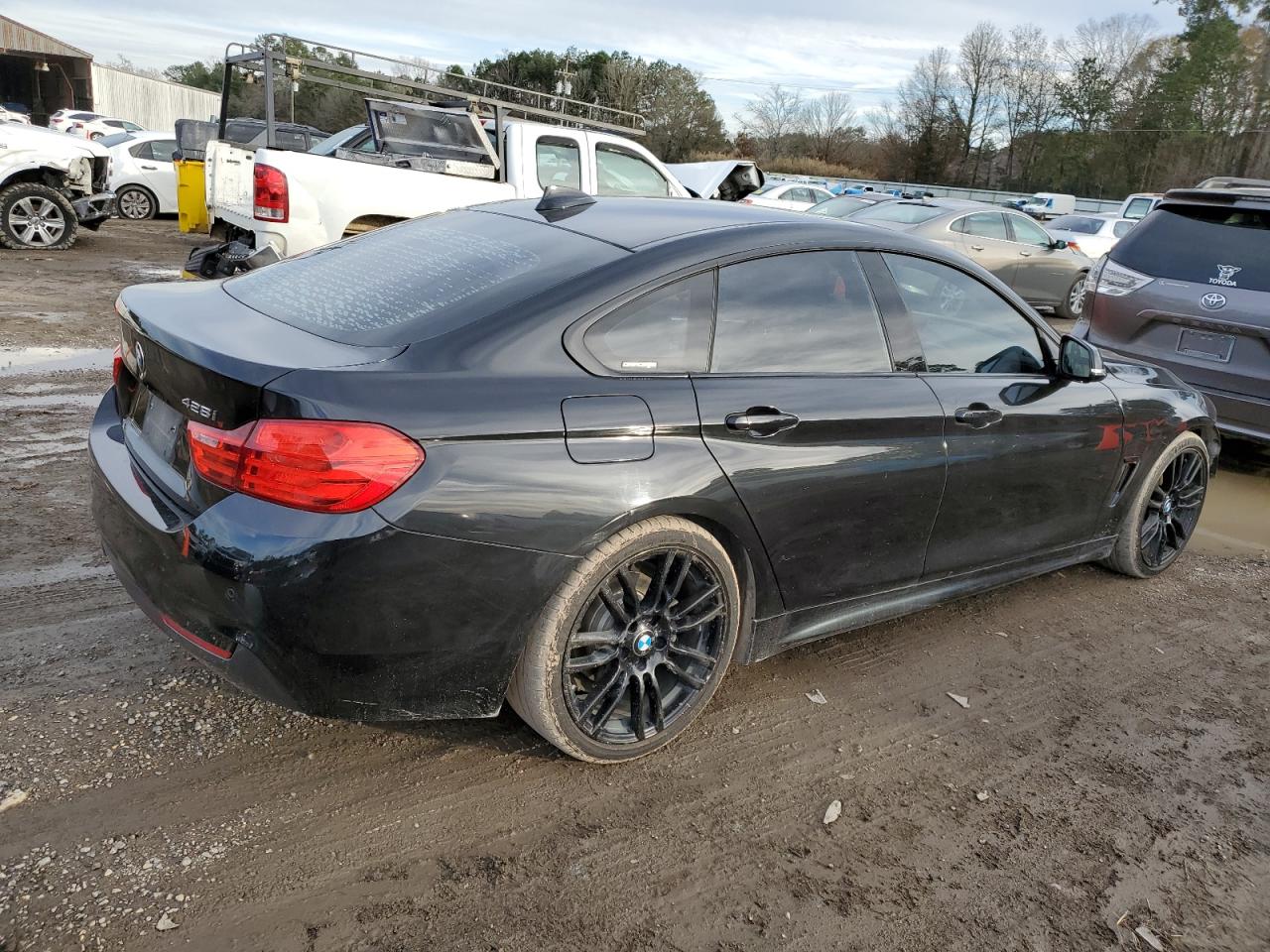 2015 BMW 4er VIN WBA4A5C5XFGK15868 Copart auction photo, all over damage thumbnail 3