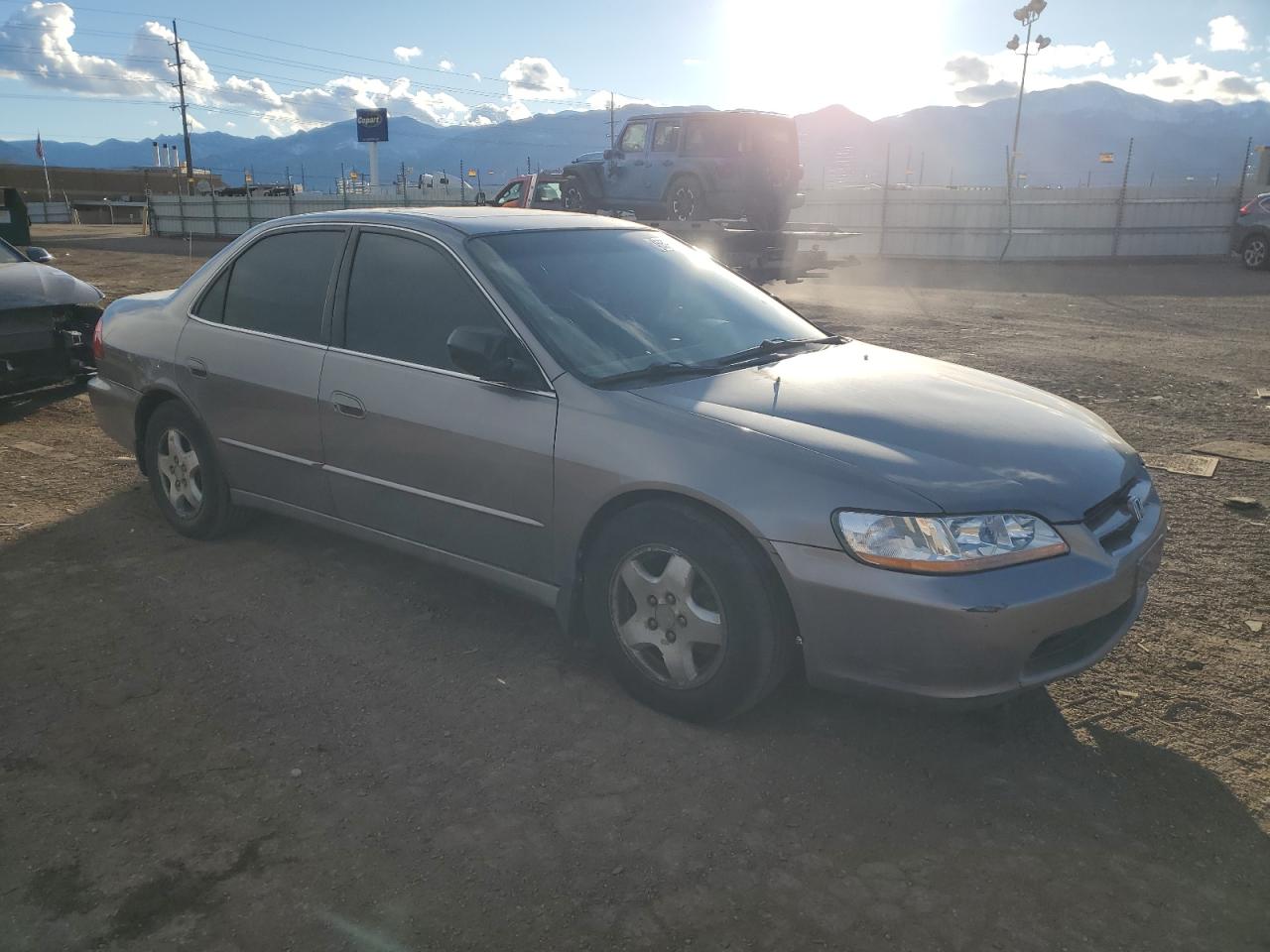 2000 Honda Accord VIN 1HGCG1653YA081715 Copart auction photo, front end damage thumbnail 4