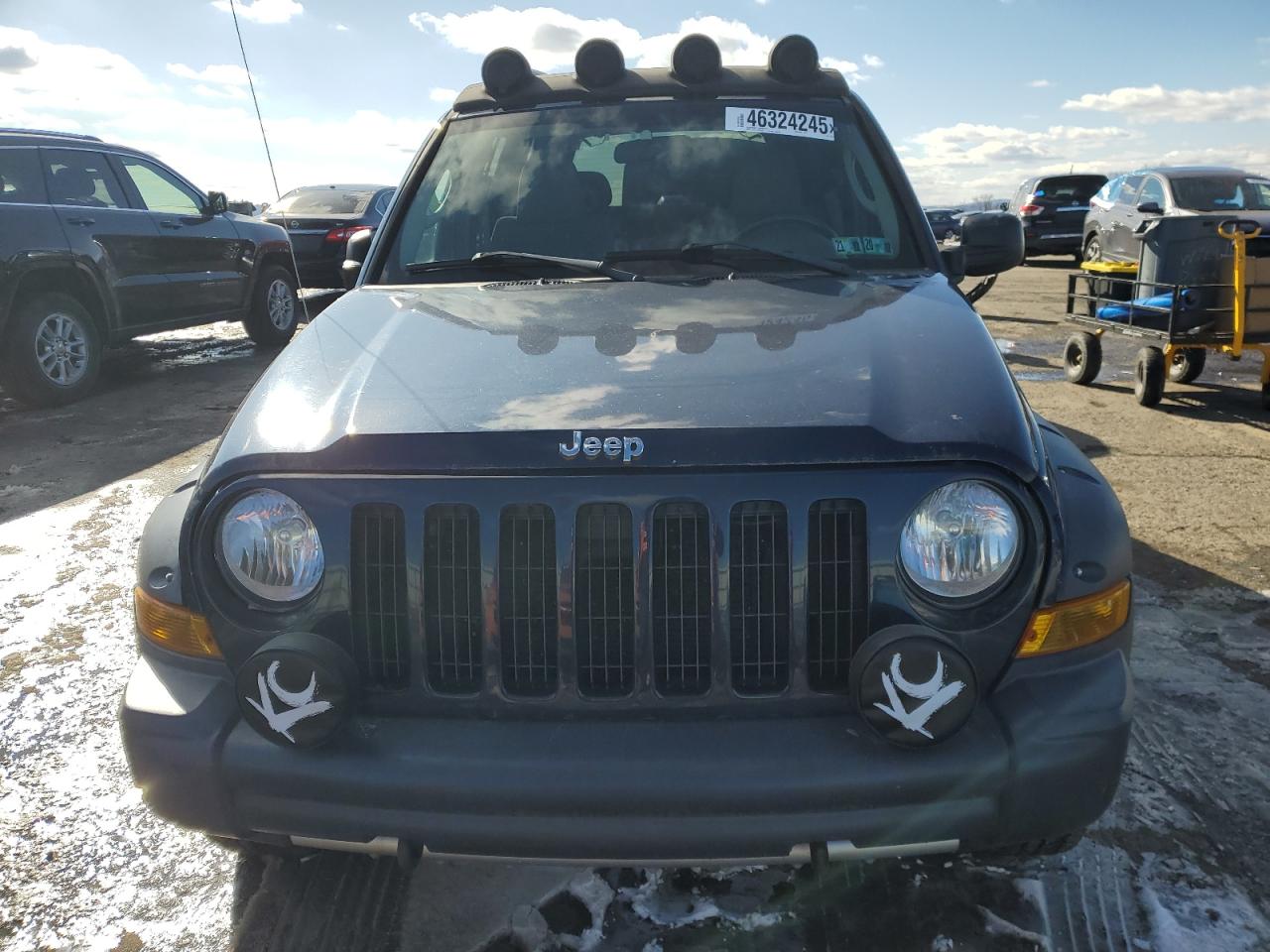 2006 Jeep Liberty (North America) VIN 1J4GL38K86W116138 Copart auction photo, minor dent/scratches damage thumbnail 5