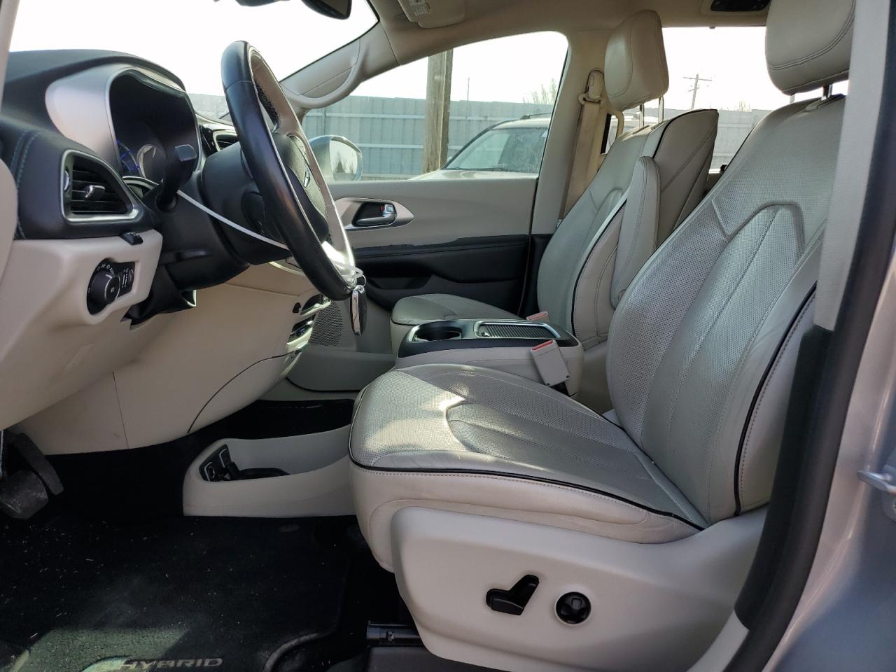 2018 Chrysler Pacifica VIN 2C4RC1N7XJR111933 Copart auction photo, side / mechanical damage thumbnail 7