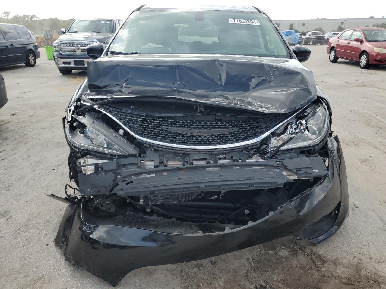 2018 Chrysler Pacifica VIN 2C4RC1FG9JR257450 Copart auction photo, front end damage thumbnail 5