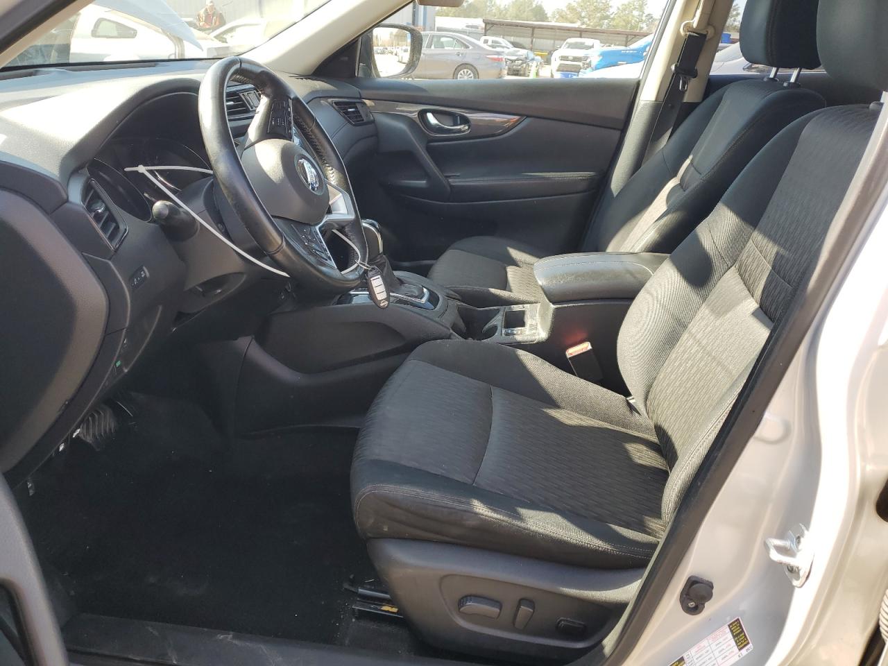2017 Nissan Rogue VIN JN8AT2MT4HW142330 Copart auction photo, side / front end damage thumbnail 7