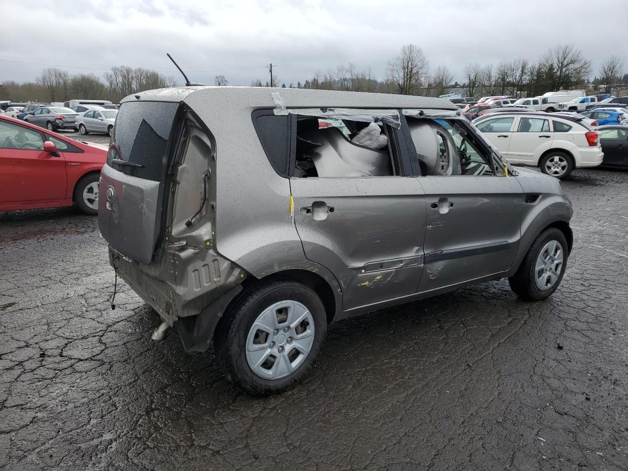 2013 KIA Soul VIN KNDJT2A51D7609290 Copart auction photo, front end / side damage thumbnail 3