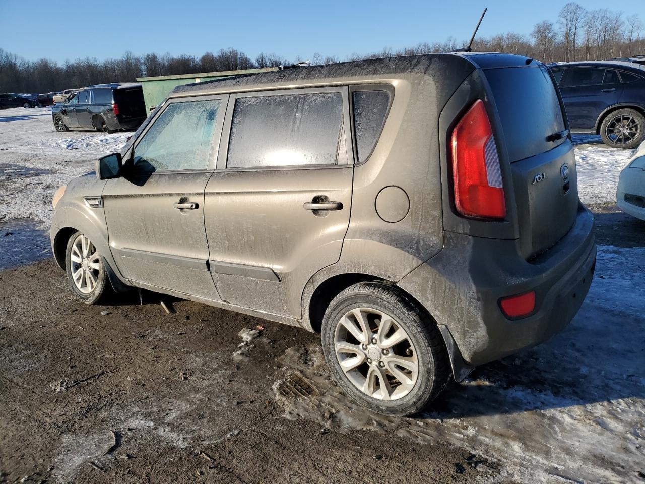 2013 KIA Soul VIN KNDJT2A56D7527149 Copart auction photo, front end damage thumbnail 2