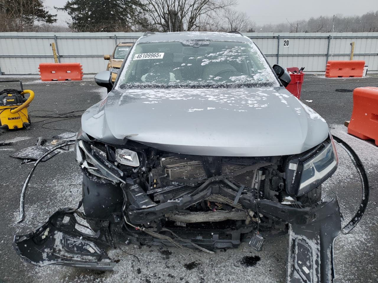 2019 Volkswagen Tiguan VIN 3VV2B7AX4KM196825 Copart auction photo, front end damage thumbnail 5