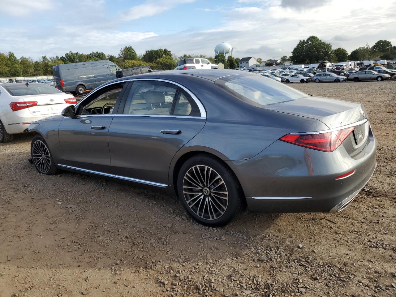 2022 Mercedes-Benz S-klasse VIN W1K6G6DB2NA157489 Copart auction photo, front end damage thumbnail 2