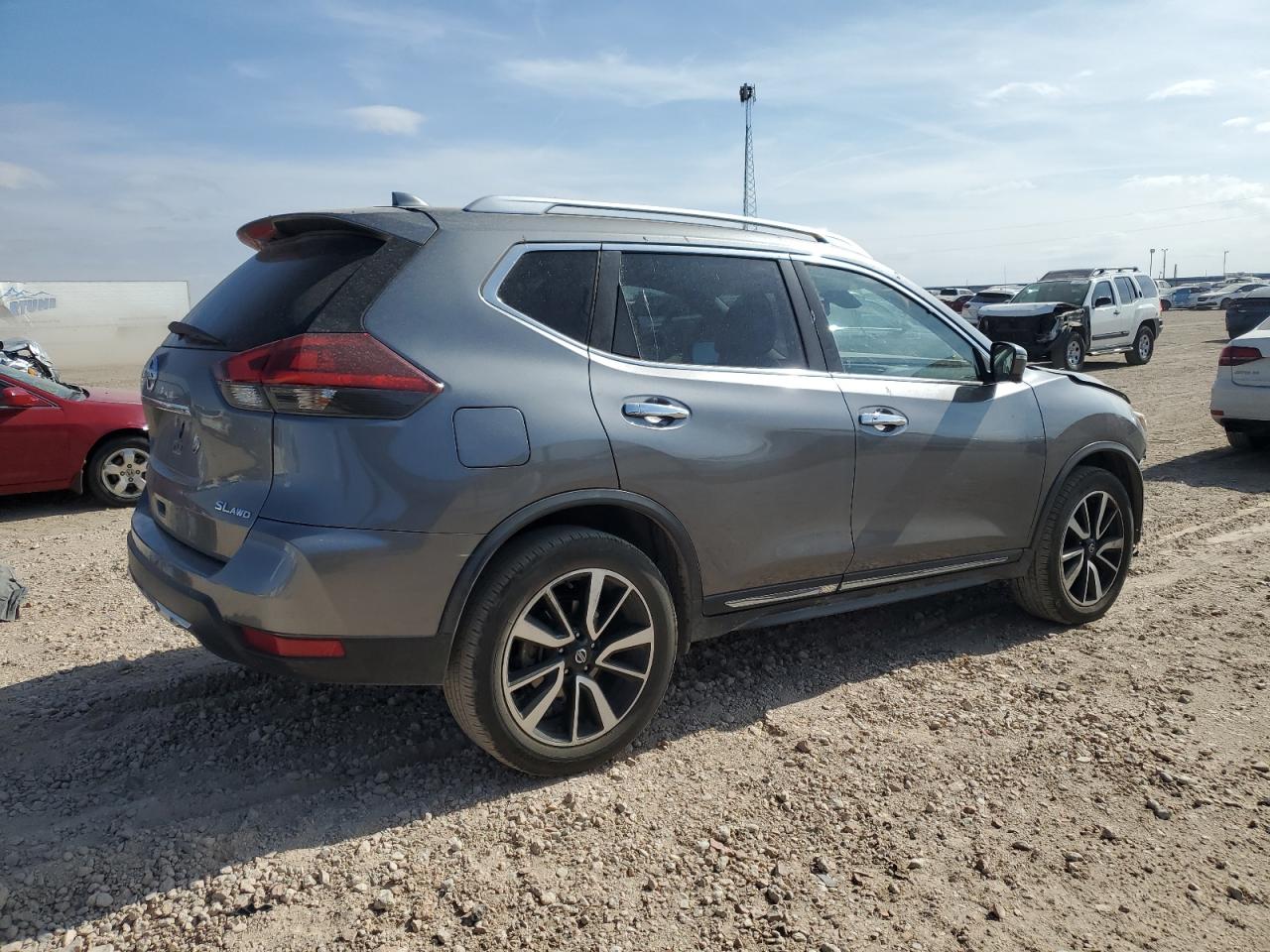 2018 Nissan Rogue VIN JN8AT2MV4JW345872 Copart auction photo, front end / minor dent/scratches damage thumbnail 3