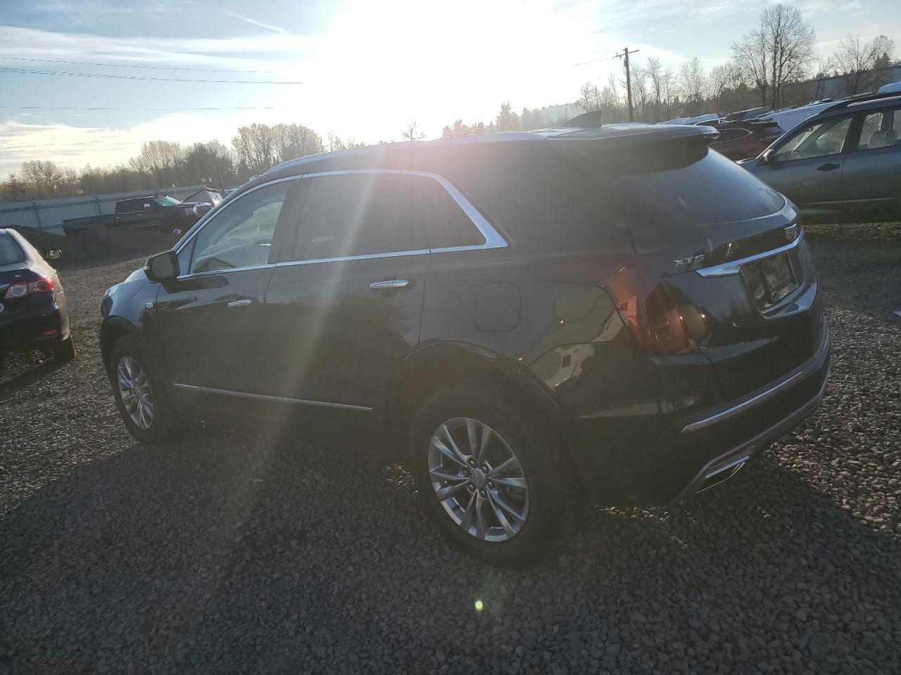 2020 Cadillac XT5 VIN 1GYKNCRSXLZ205903 Copart auction photo, side damage thumbnail 2