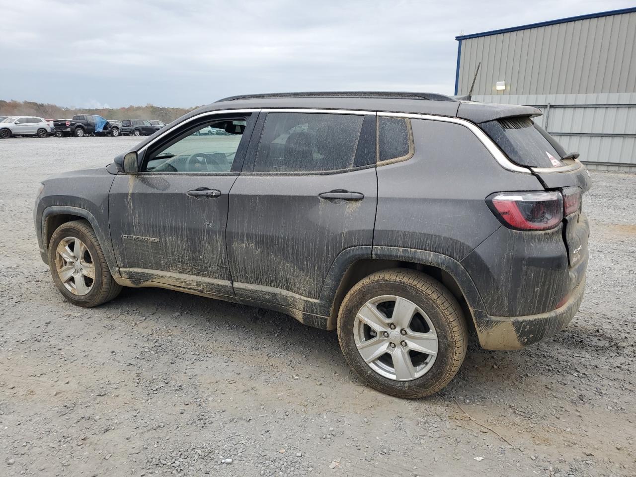 2022 Jeep Compass VIN 3C4NJDBB5NT104759 Copart auction photo, water/flood damage thumbnail 2