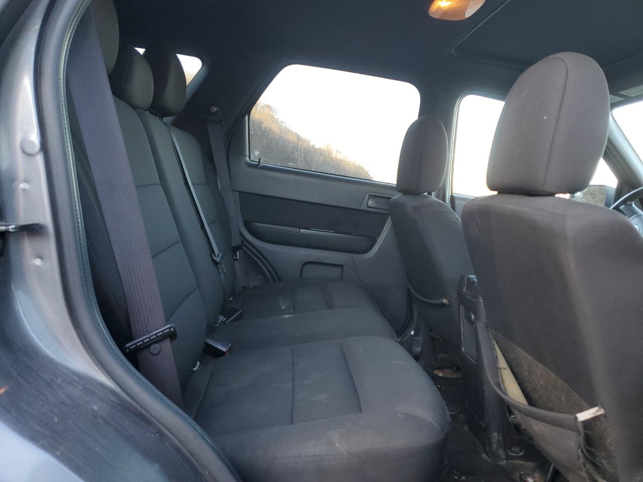 2010 Ford Escape VIN 1FMCU9DG0AKA80334 Copart auction photo, minor dent/scratches damage thumbnail 12