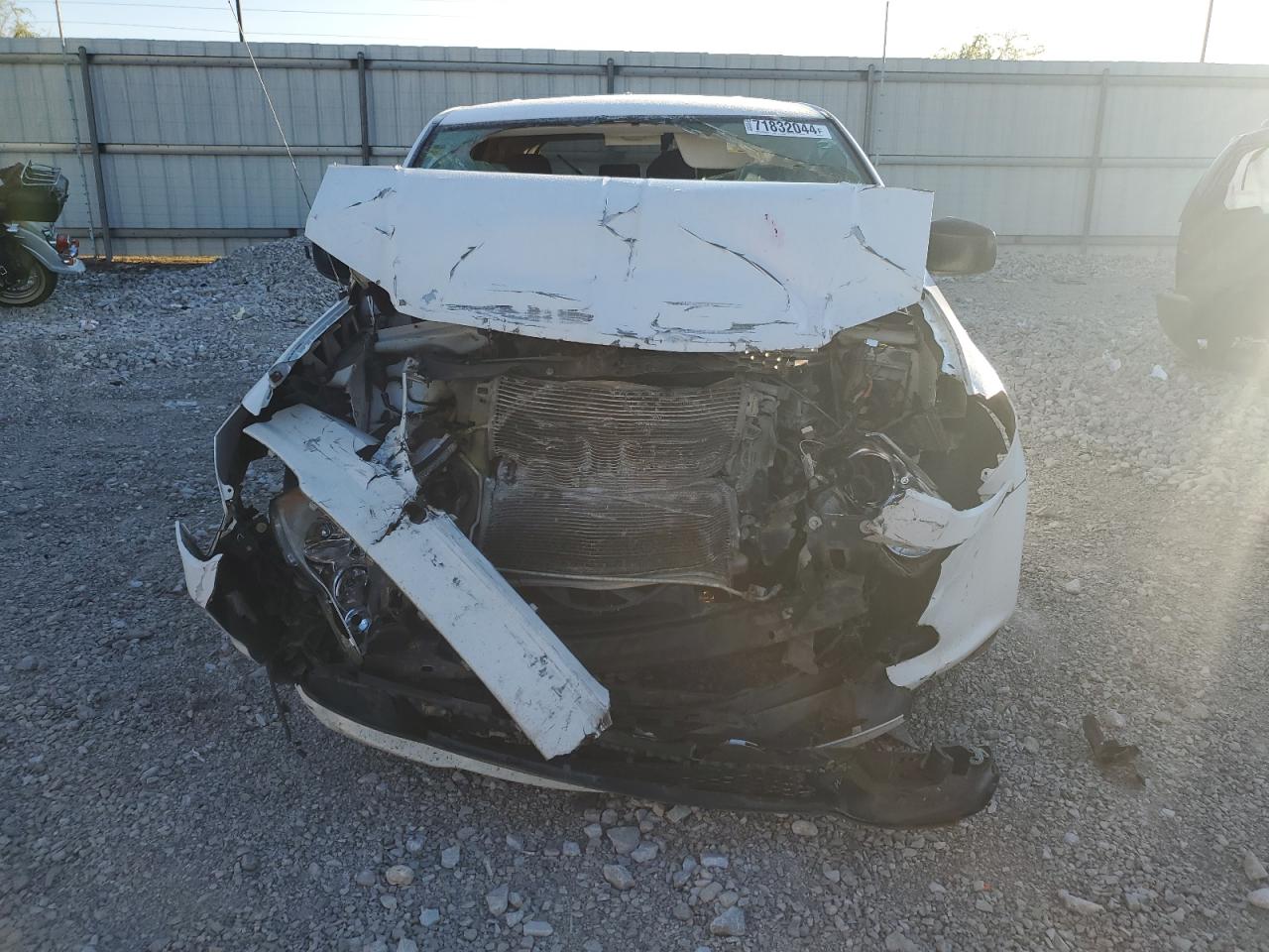 2013 Dodge Caravan VIN 2C4RDGBG7DR813300 Copart auction photo, front end damage thumbnail 5