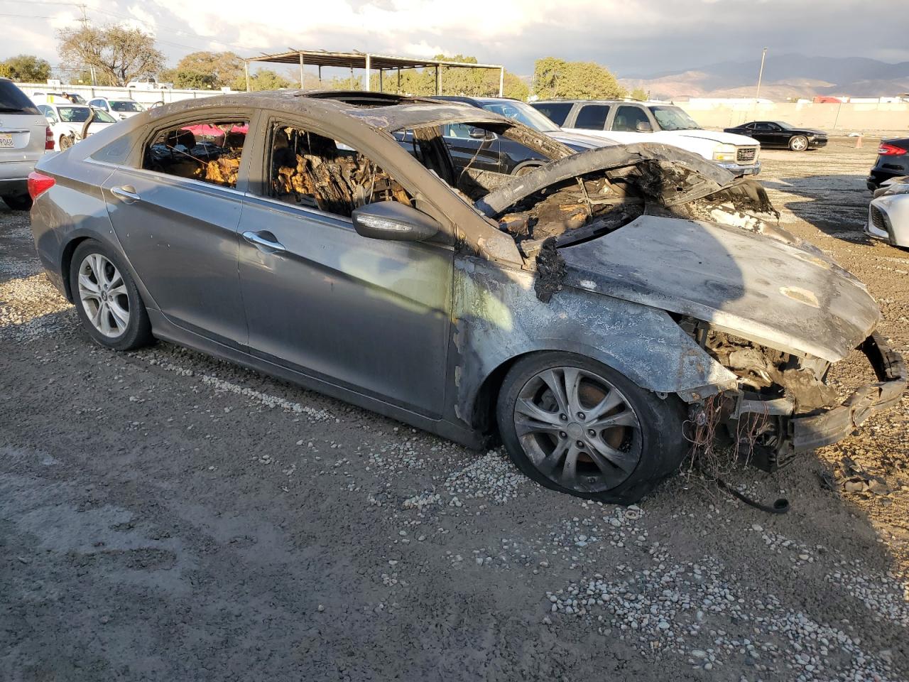 2011 Hyundai Sonata VIN 5NPEC4AC5BH261448 Copart auction photo, burn damage thumbnail 4