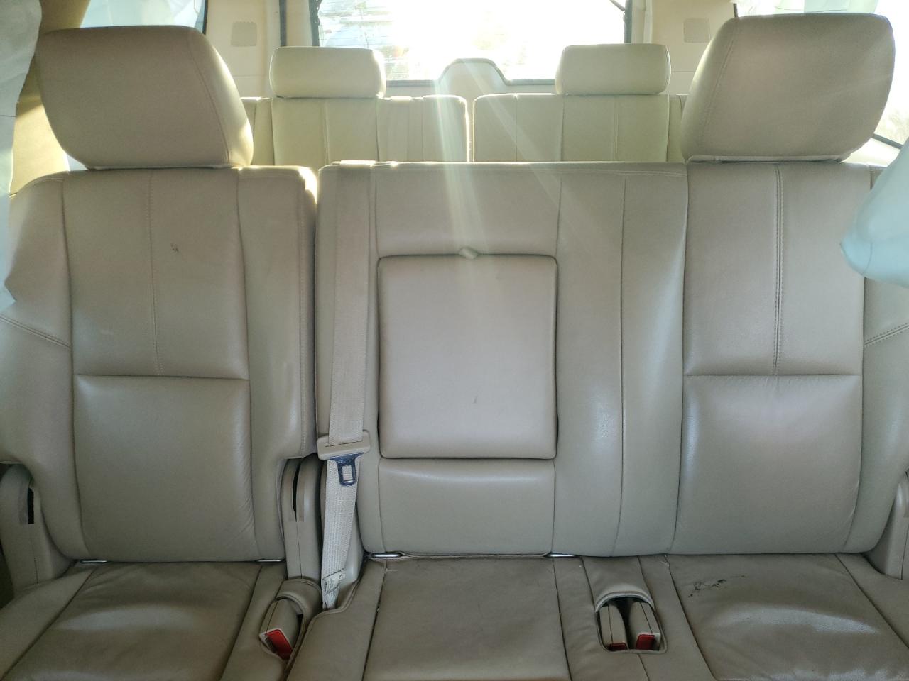 2014 Chevrolet Suburban VIN 1GNSKJE79ER228670 Copart auction photo, front end / side damage thumbnail 10