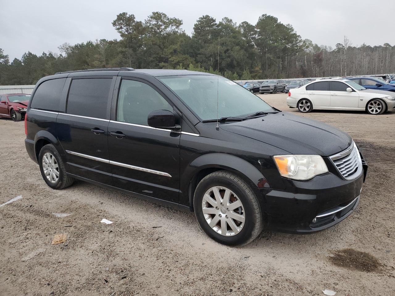 2014 Chrysler Town & Country VIN 2C4RC1BG2ER396671 Copart auction photo, side damage thumbnail 4