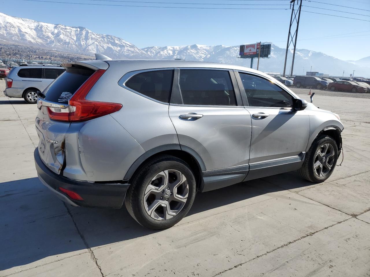 2018 Honda CR-V VIN 7FARW2H51JE060152 Copart auction photo, front end damage thumbnail 3