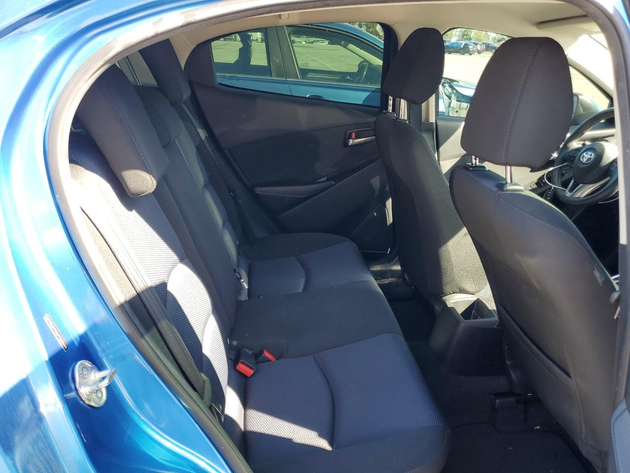2018 Toyota Yaris VIN 3MYDLBYV6JY323448 Copart auction photo, side damage thumbnail 10