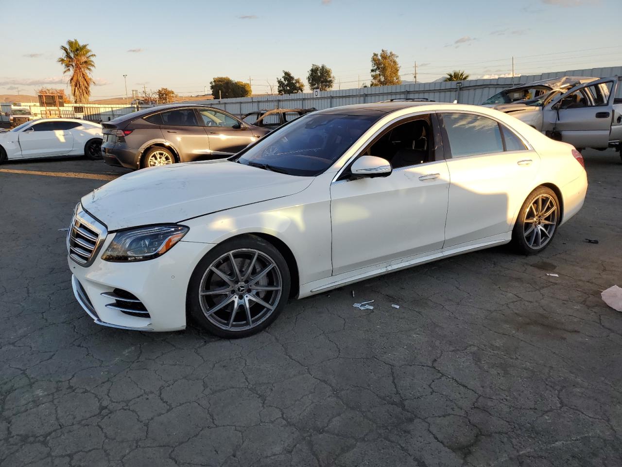 2018 Mercedes-Benz S-klasse VIN WDDUG8DB3JA418495
